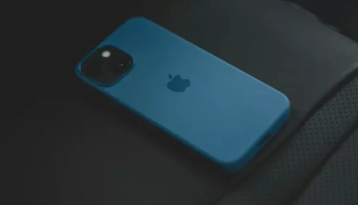 iPhone 13 Mini, Si Mungil Bertenaga Rasa Sultan, Harganya Udah Turun Drastis! Worth It Nggak Sih?