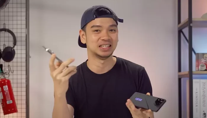 David Gadgetin adu kencang ROG Phone 8 Ultimate VS iPhone 15 Pro! Kira-kira mana yang dinobatkan jadi HP paling ngebut tahun 2024?