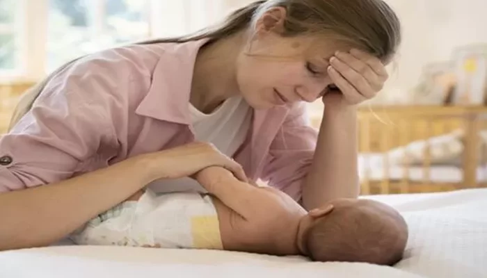 Masih Sering Keliru? Kenali Perbedaan Baby Blues dan Postpartum Depression, Keduanya Sama-sama …