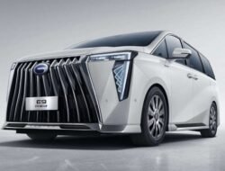 GAC Aion E9 PHEV Siap Diluncurkan, Mobil Hybrid Mewah Saingi Denza D9